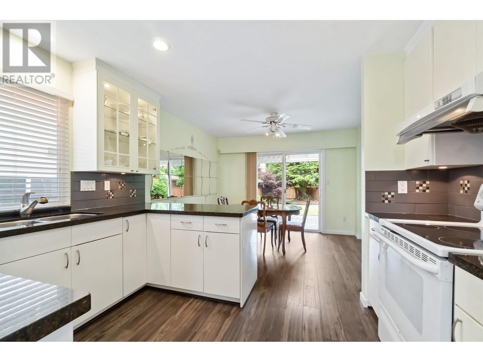 Property at 1781 SUFFOLK AVENUE image 4