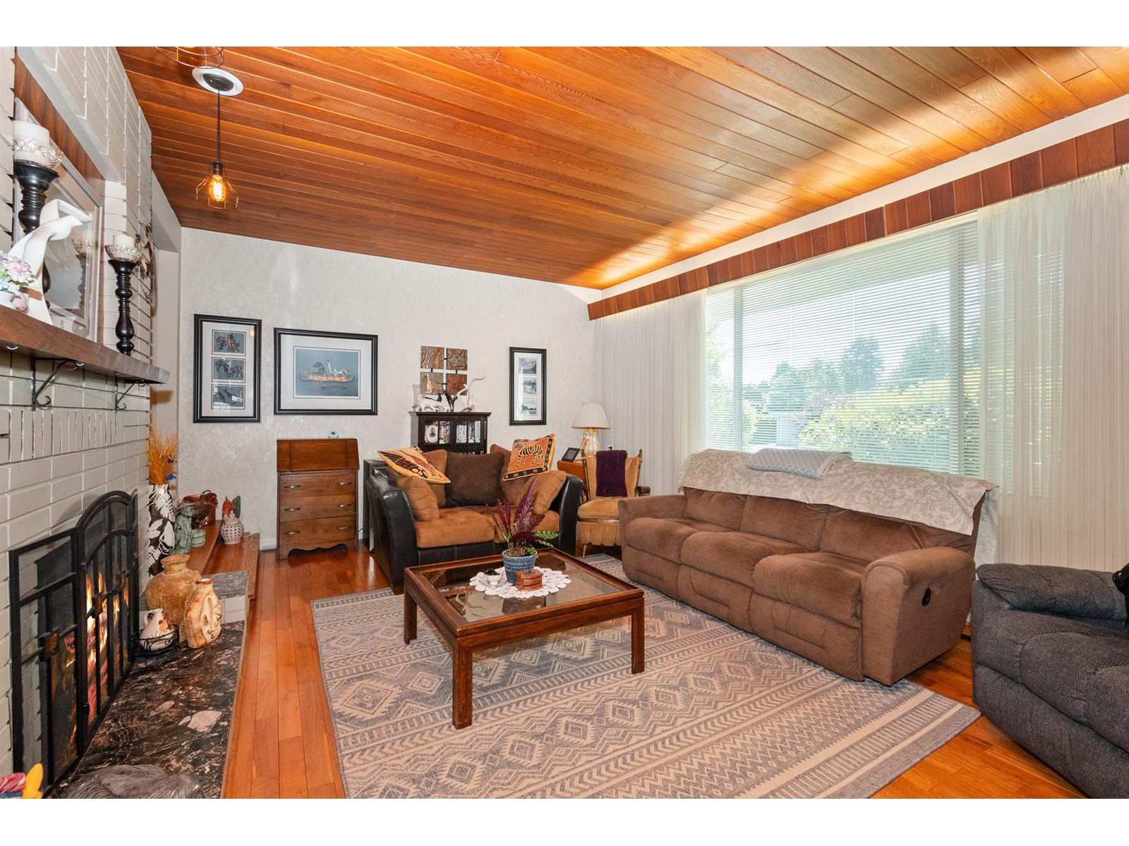 Property at 10118 BONAVISTA STREET image 5