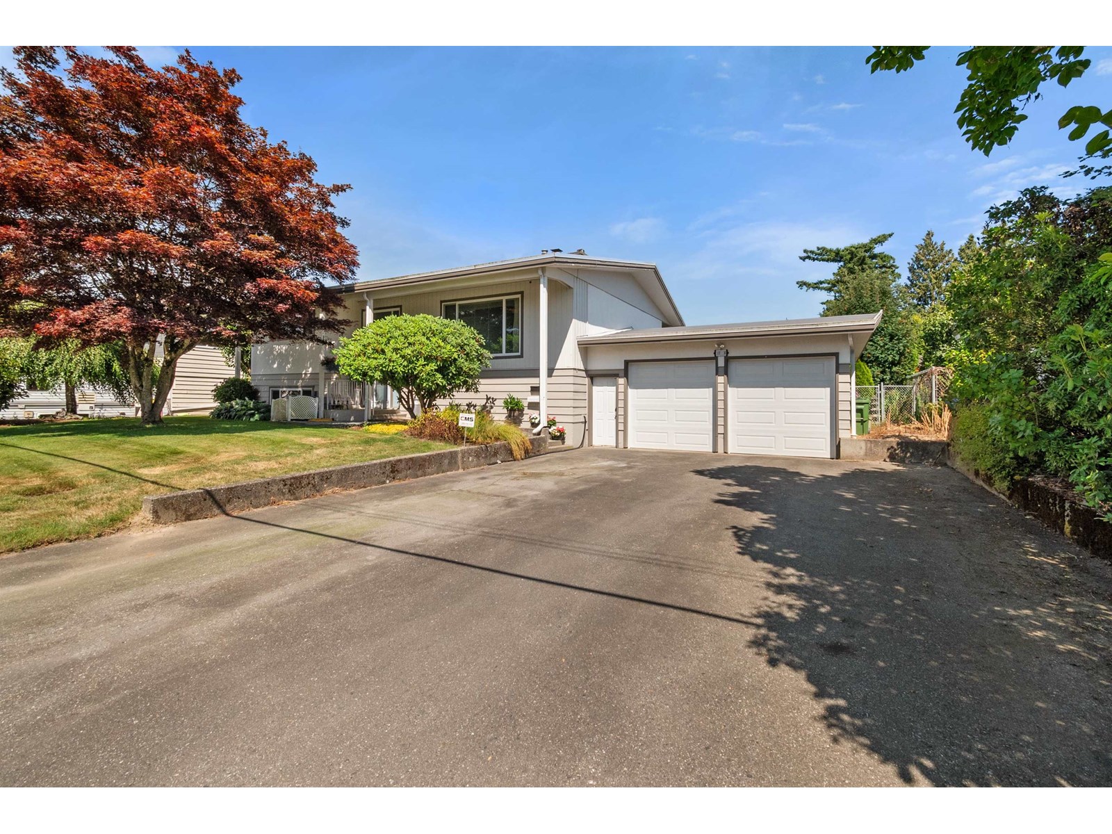 Property at 10118 BONAVISTA STREET image 3