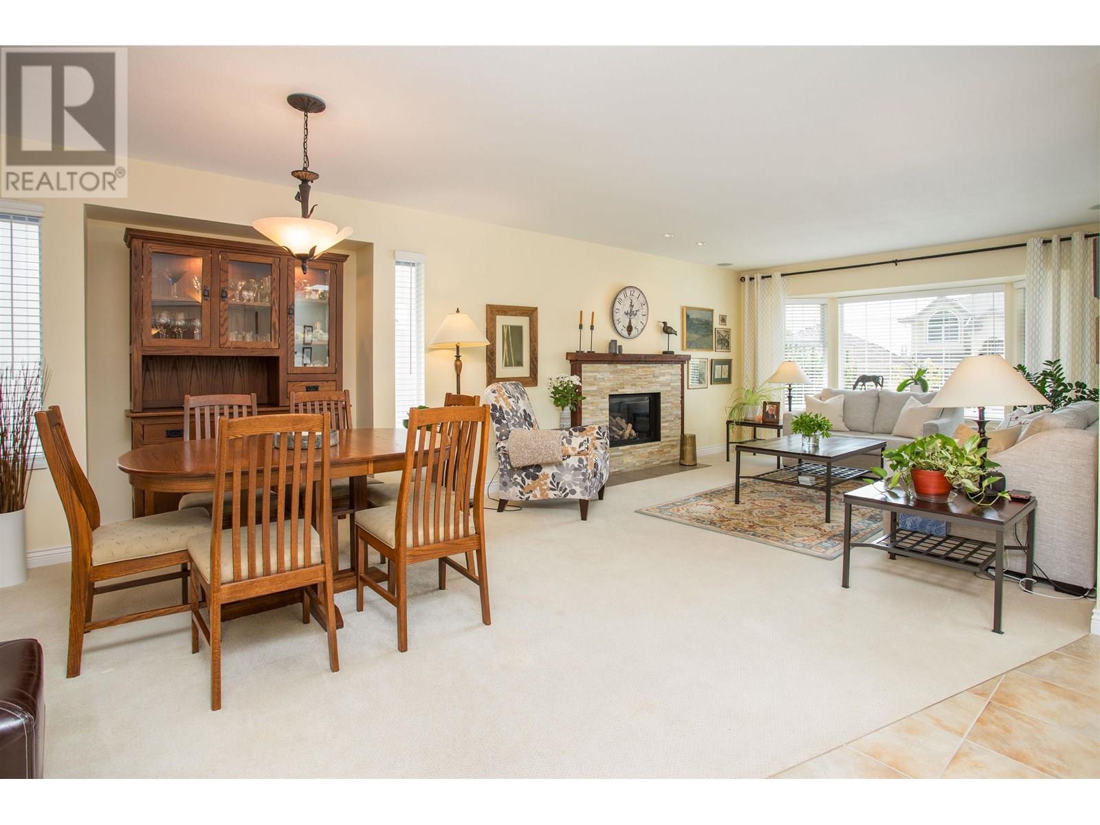 Property at 10421 TAMARACK CRESCENT image 3