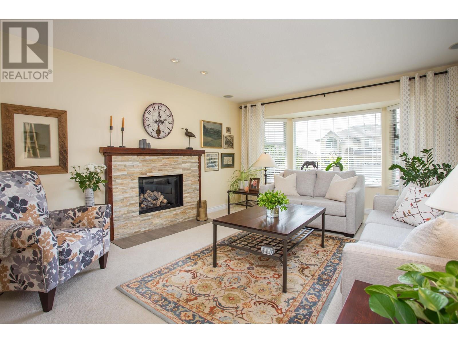 Property at 10421 TAMARACK CRESCENT image 5