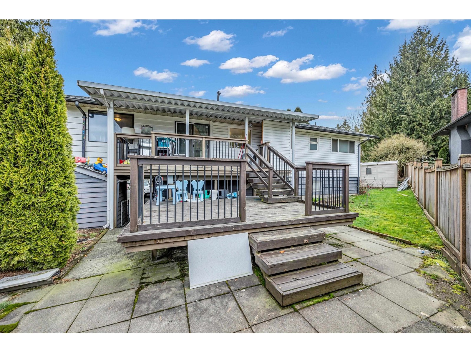 14920 Kew Drive, Surrey, British Columbia  V3R 4Y2 - Photo 2 - R3028715