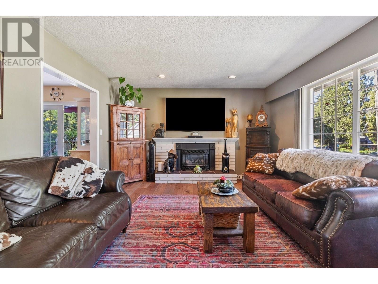 Property at 1554 FARRELL CRESCENT image 5