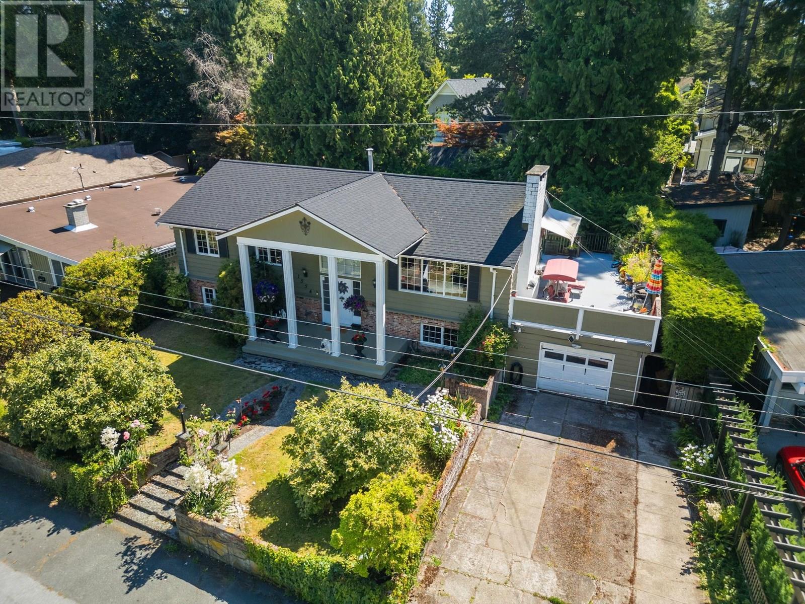 Property at 1554 FARRELL CRESCENT image 3