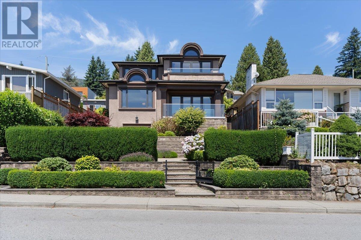 Property at 2171 QUEENS AVENUE image 1
