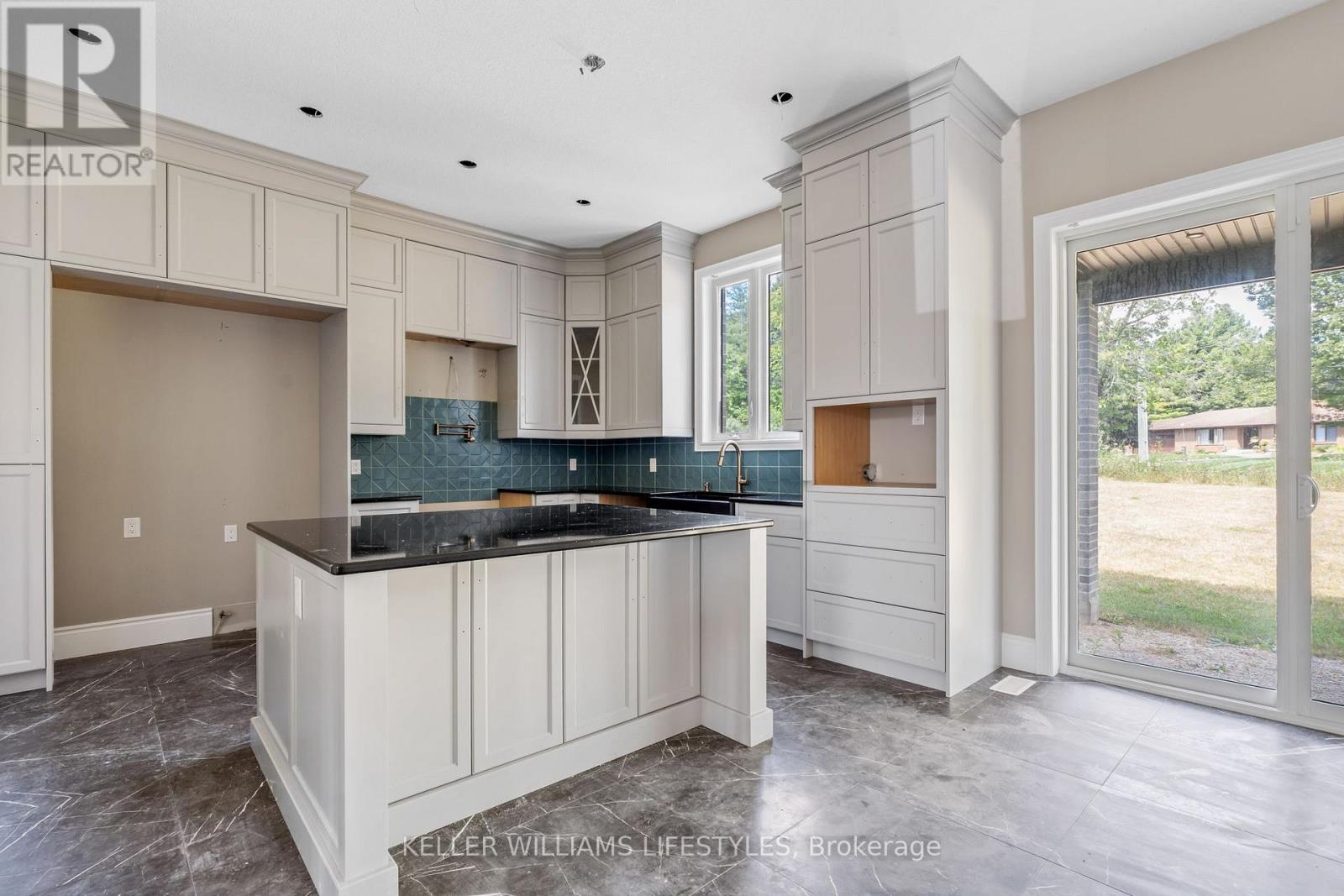 113 Birdie Court, Woodstock, Ontario  N4T 0N3 - Photo 12 - X12302593