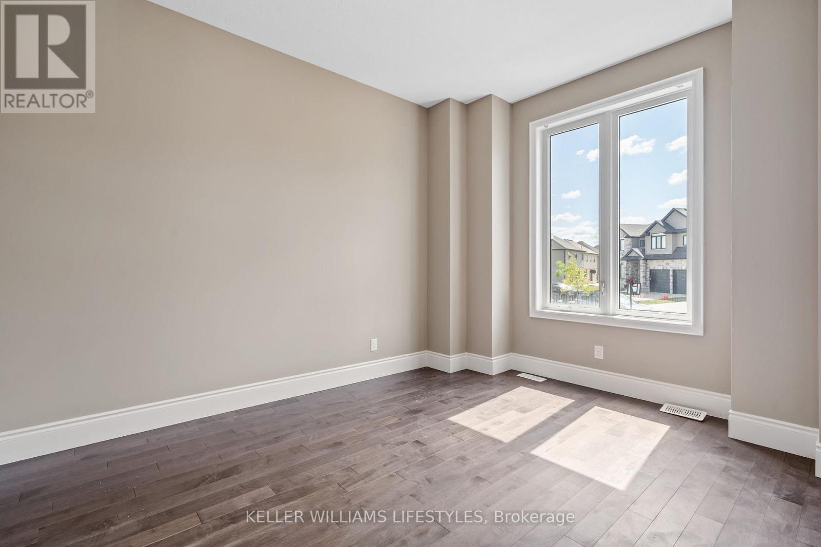 113 Birdie Court, Woodstock, Ontario  N4T 0N3 - Photo 19 - X12302593
