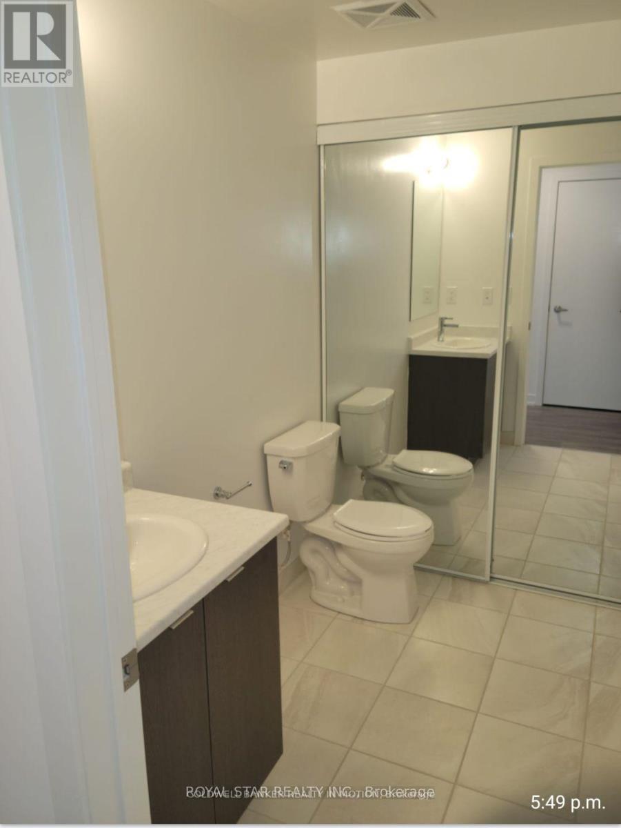 203 - 90 Canon Jackson Drive, Toronto, Ontario  M6M 0C1 - Photo 9 - W12289094