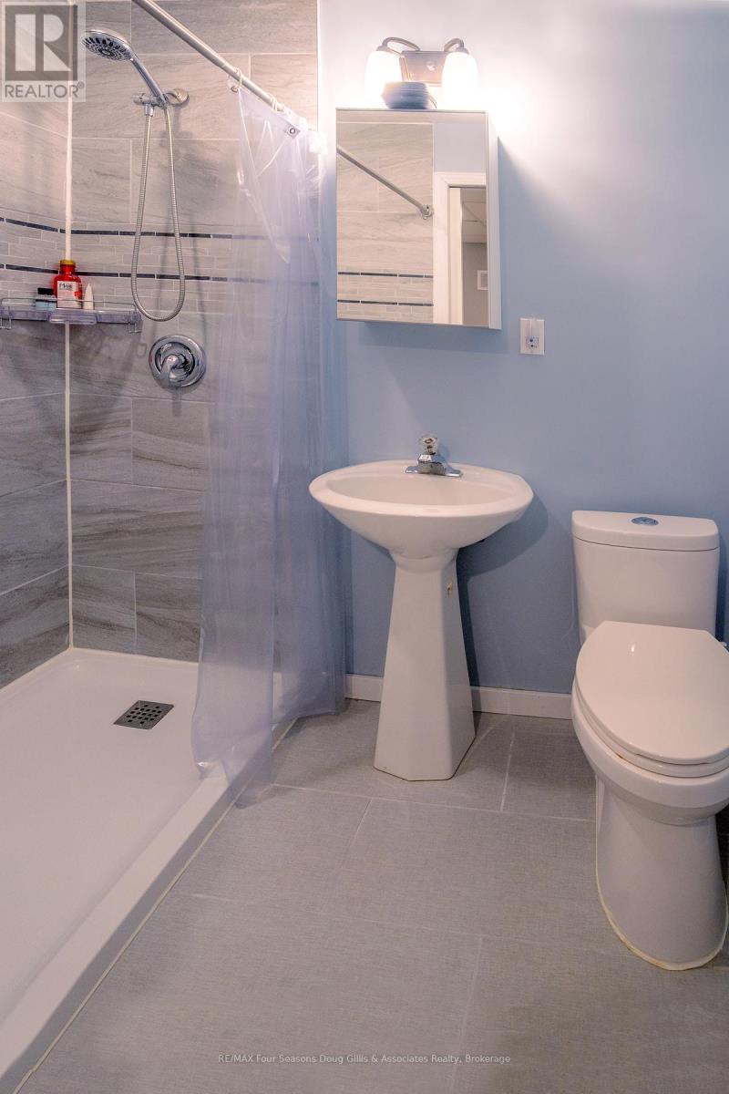 13 - 110 Kellies Way, Blue Mountains, Ontario  L9Y 0L6 - Photo 29 - X12119177