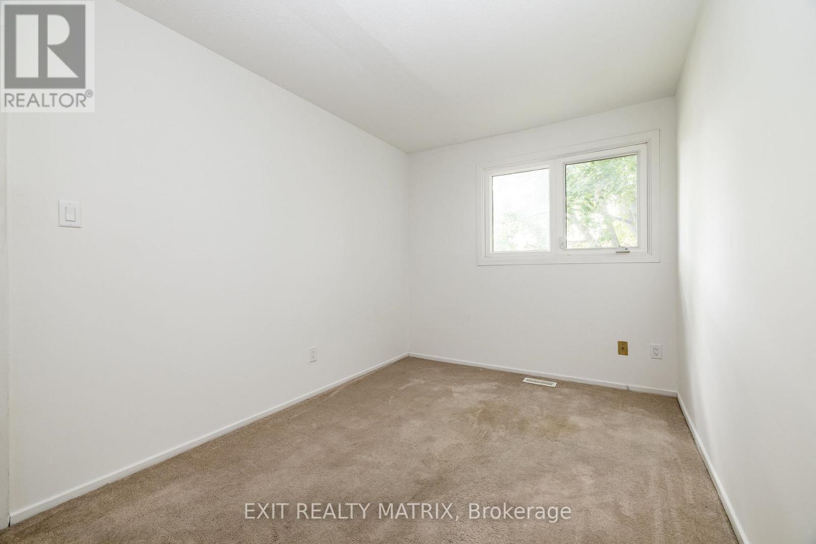 968 Meadowlands Drive, Ottawa, Ontario  K2C 0K3 - Photo 27 - X12302886