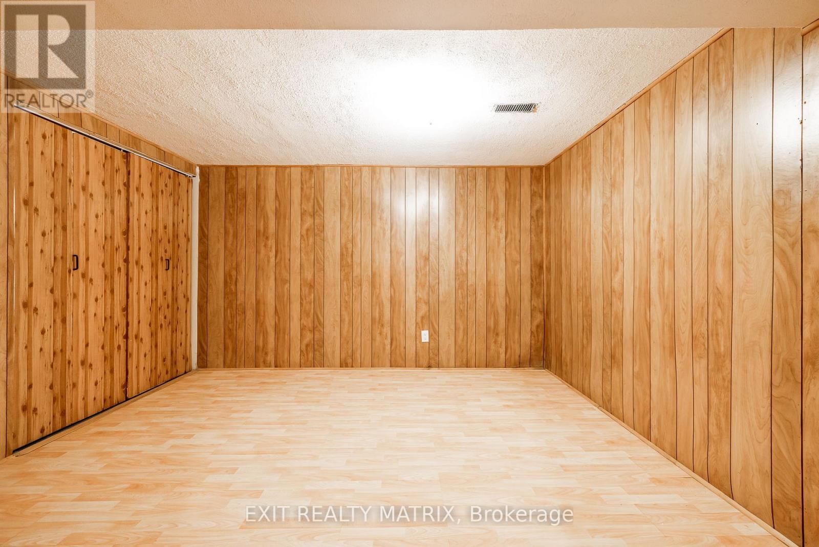 968 Meadowlands Drive, Ottawa, Ontario  K2C 0K3 - Photo 29 - X12302886