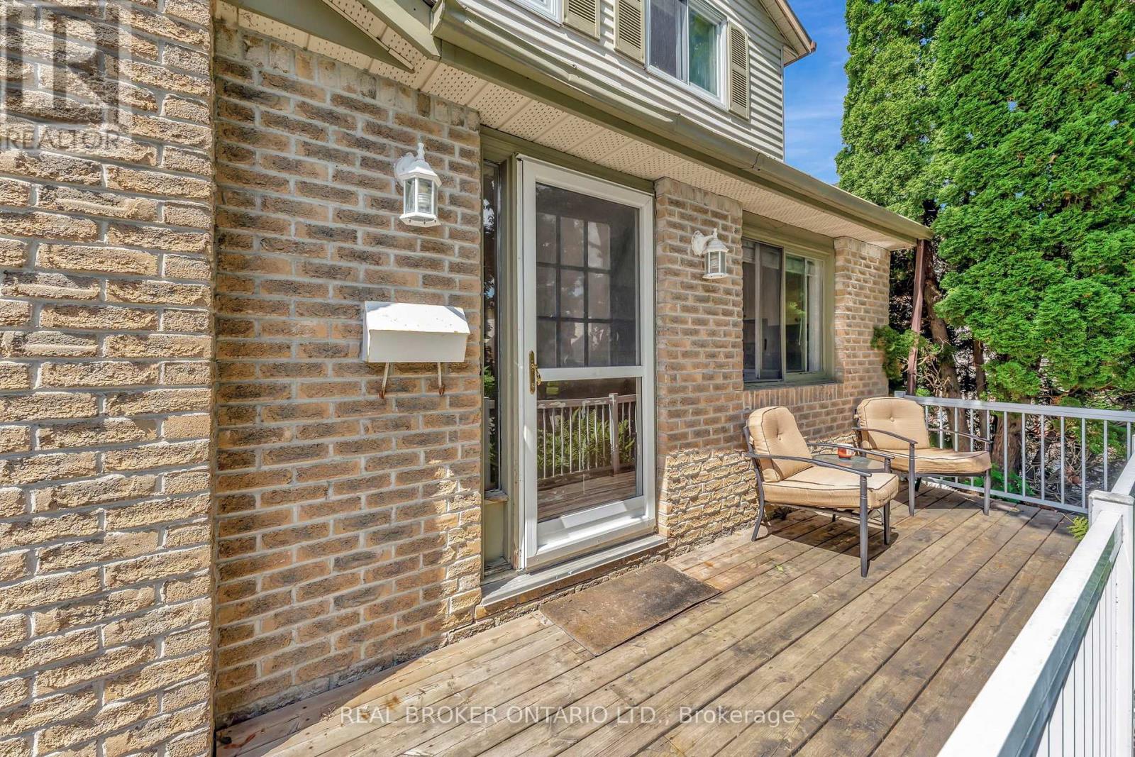Property at 433 DUVERNAY DRIVE image 5