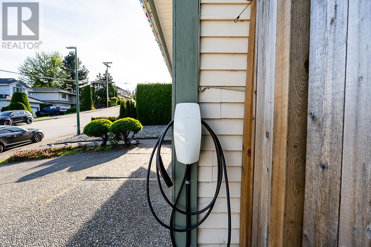 2919 Walton Avenue, Coquitlam, British Columbia V3B 2W4 - Photo 32 - R3029534