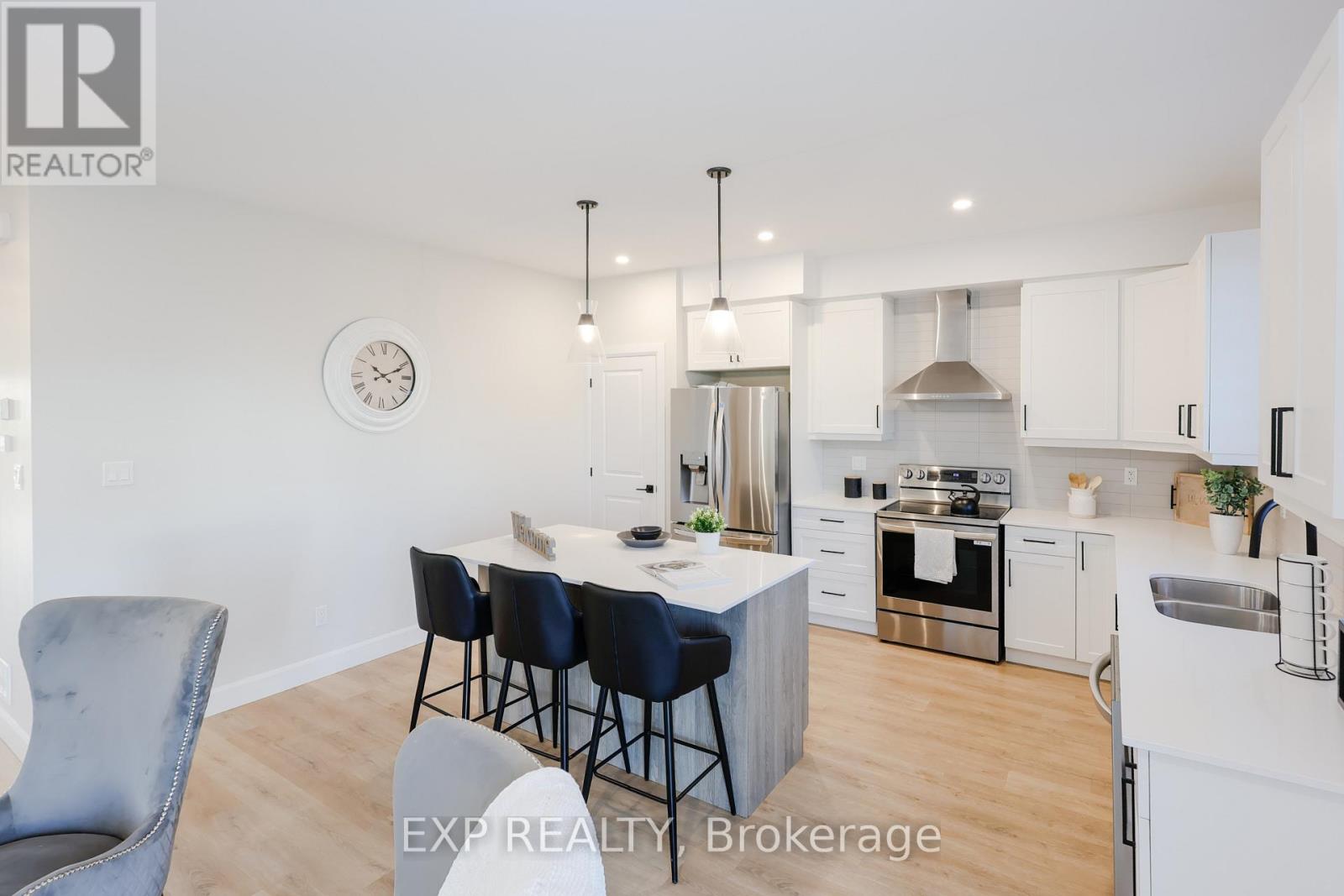 6687 Royal Magnolia Avenue, London South, Ontario  N6P 1H5 - Photo 10 - X12302119