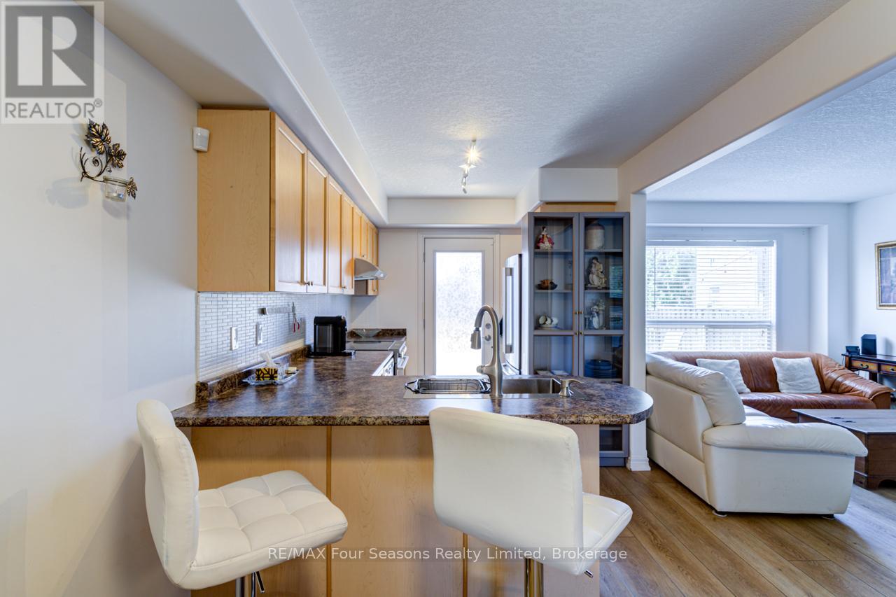 60 Barr Street, Collingwood, Ontario  L9Y 0E6 - Photo 10 - S12302848