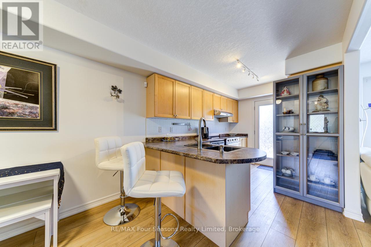 60 Barr Street, Collingwood, Ontario  L9Y 0E6 - Photo 11 - S12302848