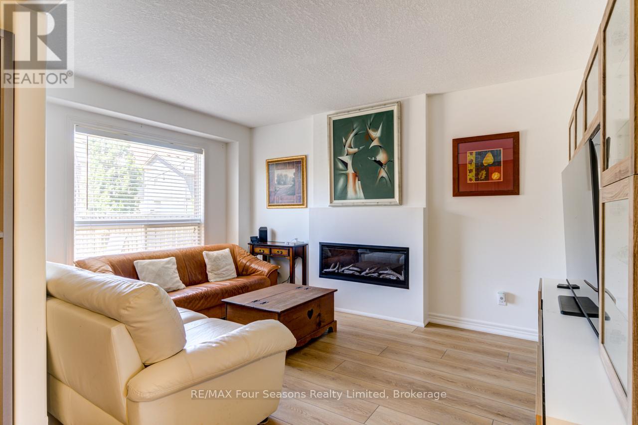 60 Barr Street, Collingwood, Ontario  L9Y 0E6 - Photo 13 - S12302848