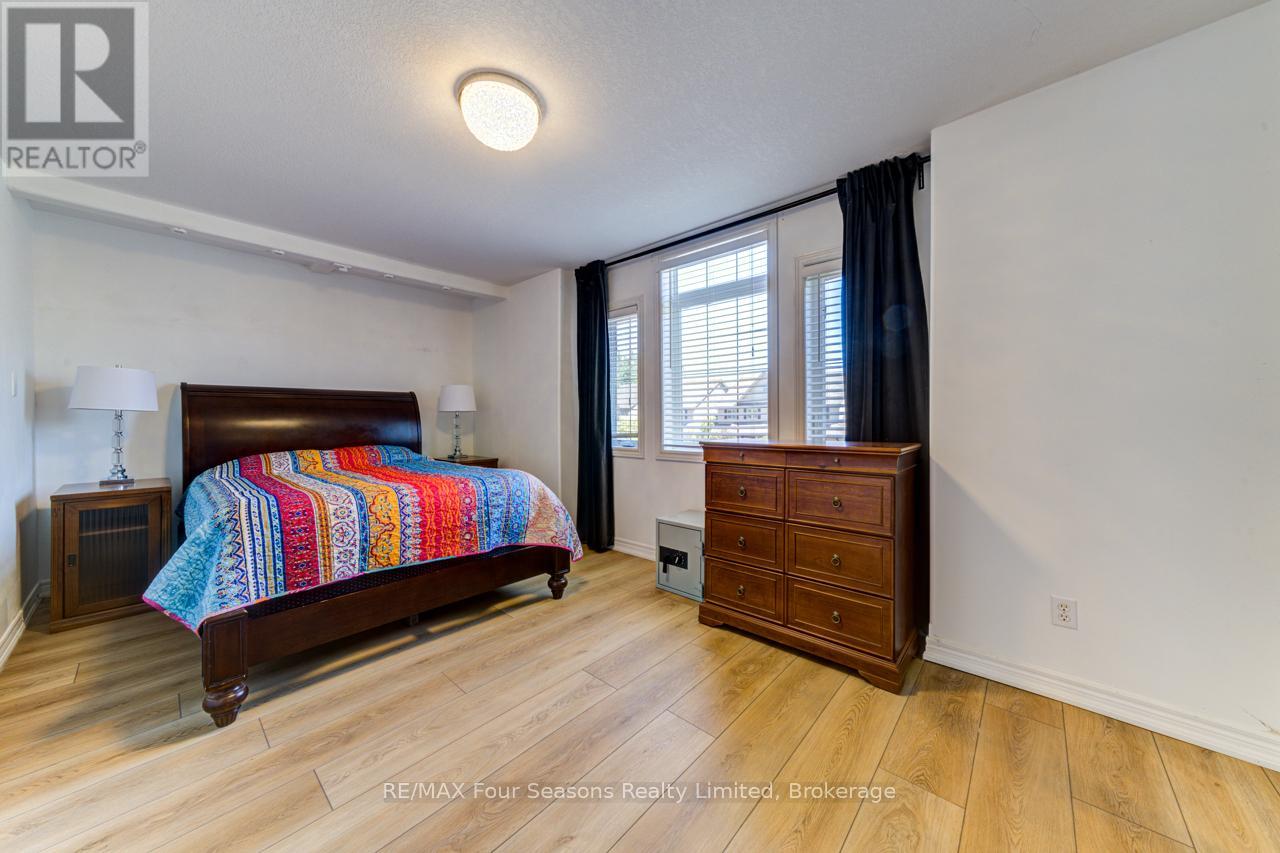 60 Barr Street, Collingwood, Ontario  L9Y 0E6 - Photo 21 - S12302848
