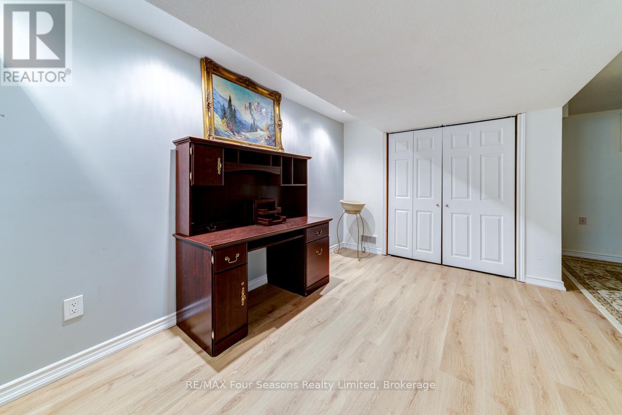 60 Barr Street, Collingwood, Ontario  L9Y 0E6 - Photo 29 - S12302848