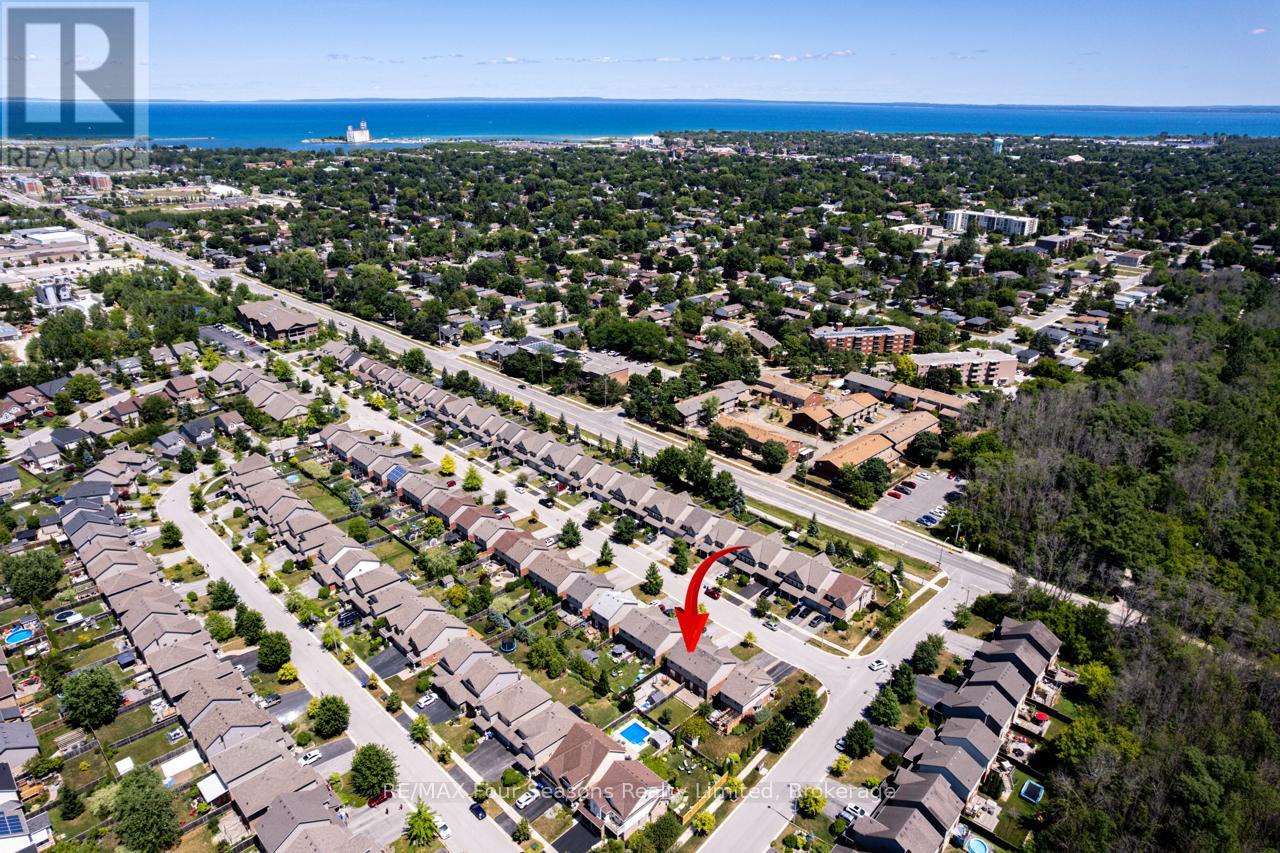 60 Barr Street, Collingwood, Ontario  L9Y 0E6 - Photo 41 - S12302848