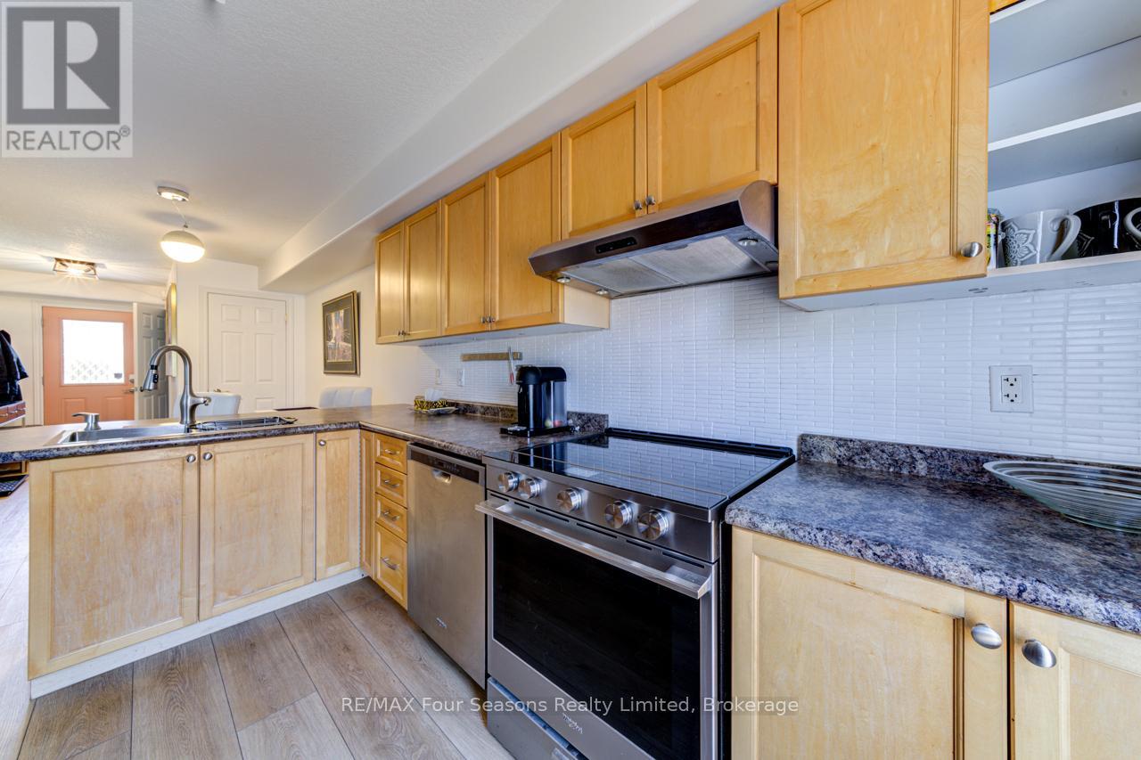 60 Barr Street, Collingwood, Ontario  L9Y 0E6 - Photo 7 - S12302848