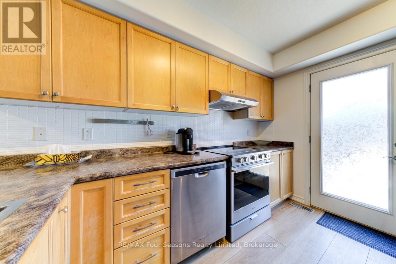 60 Barr Street, Collingwood, Ontario  L9Y 0E6 - Photo 8 - S12302848