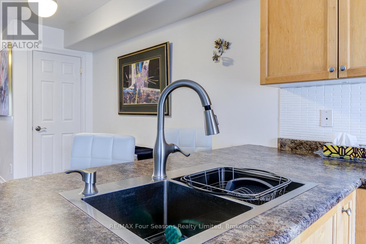 60 Barr Street, Collingwood, Ontario  L9Y 0E6 - Photo 9 - S12302848