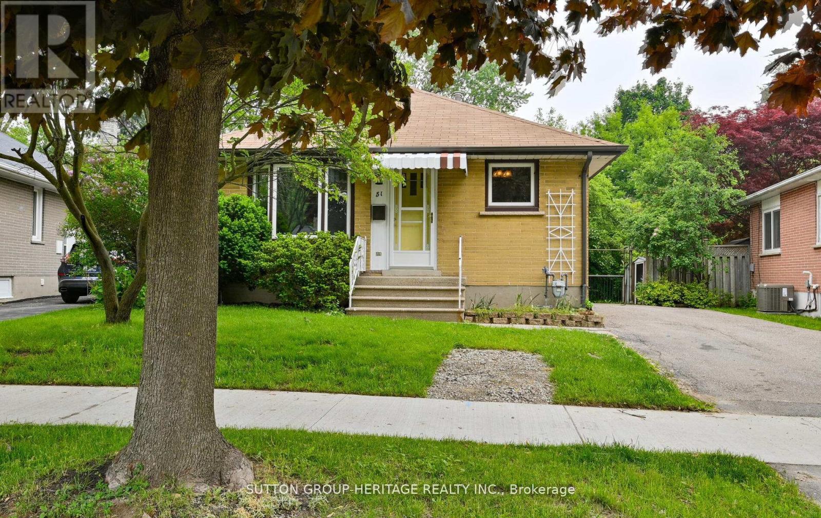 Property at 51 ADMIRAL ROAD image 3