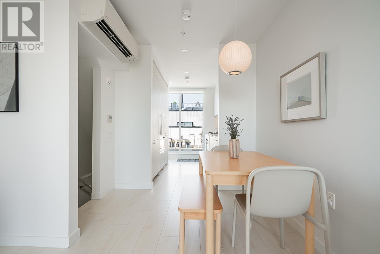 Listing Picture 13 of 31 : 314 1120 E GEORGIA STREET, Vancouver / 溫哥華 - 魯藝地產 Yvonne Lu Group - MLS Medallion Club Member