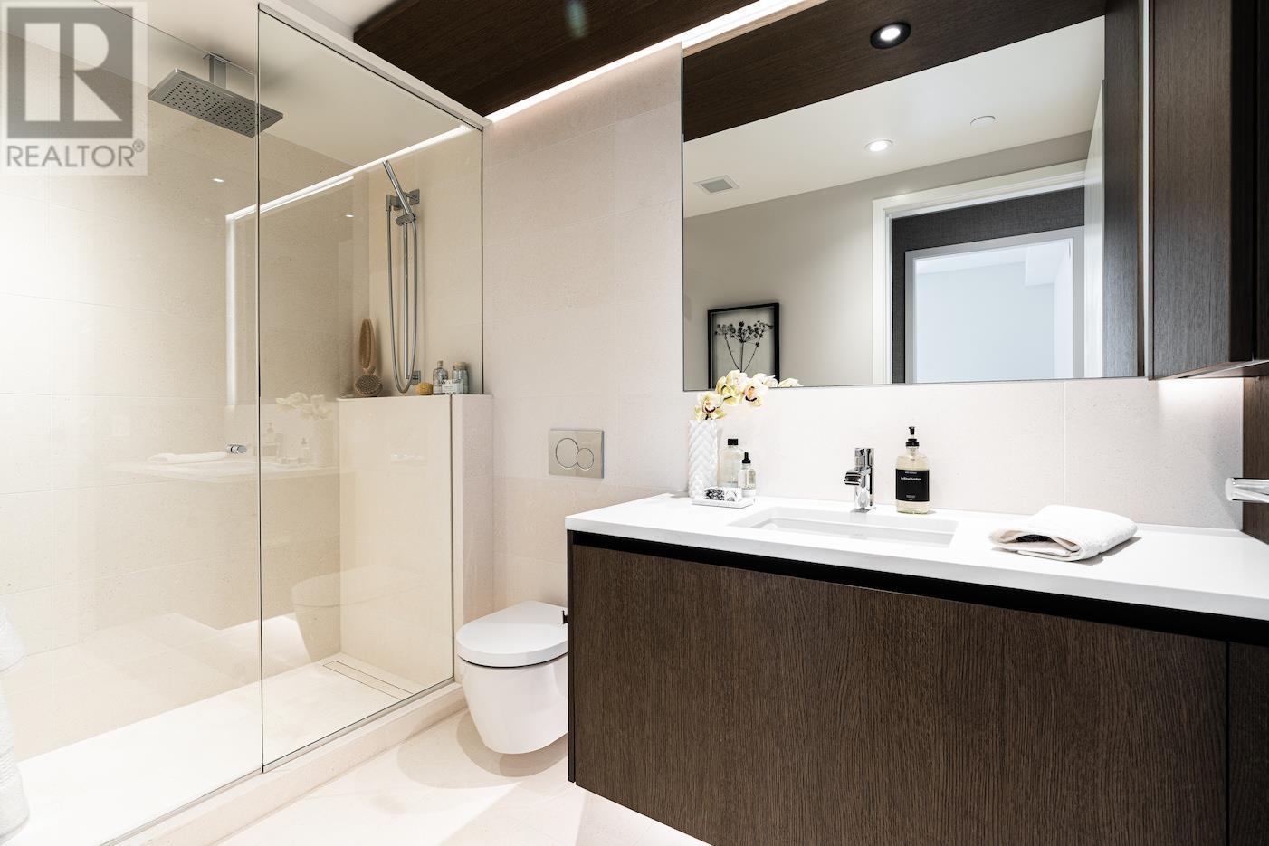 Listing Picture 11 of 24 : 204 3596 W. 28TH AVENUE, Vancouver / 溫哥華 - 魯藝地產 Yvonne Lu Group - MLS Medallion Club Member