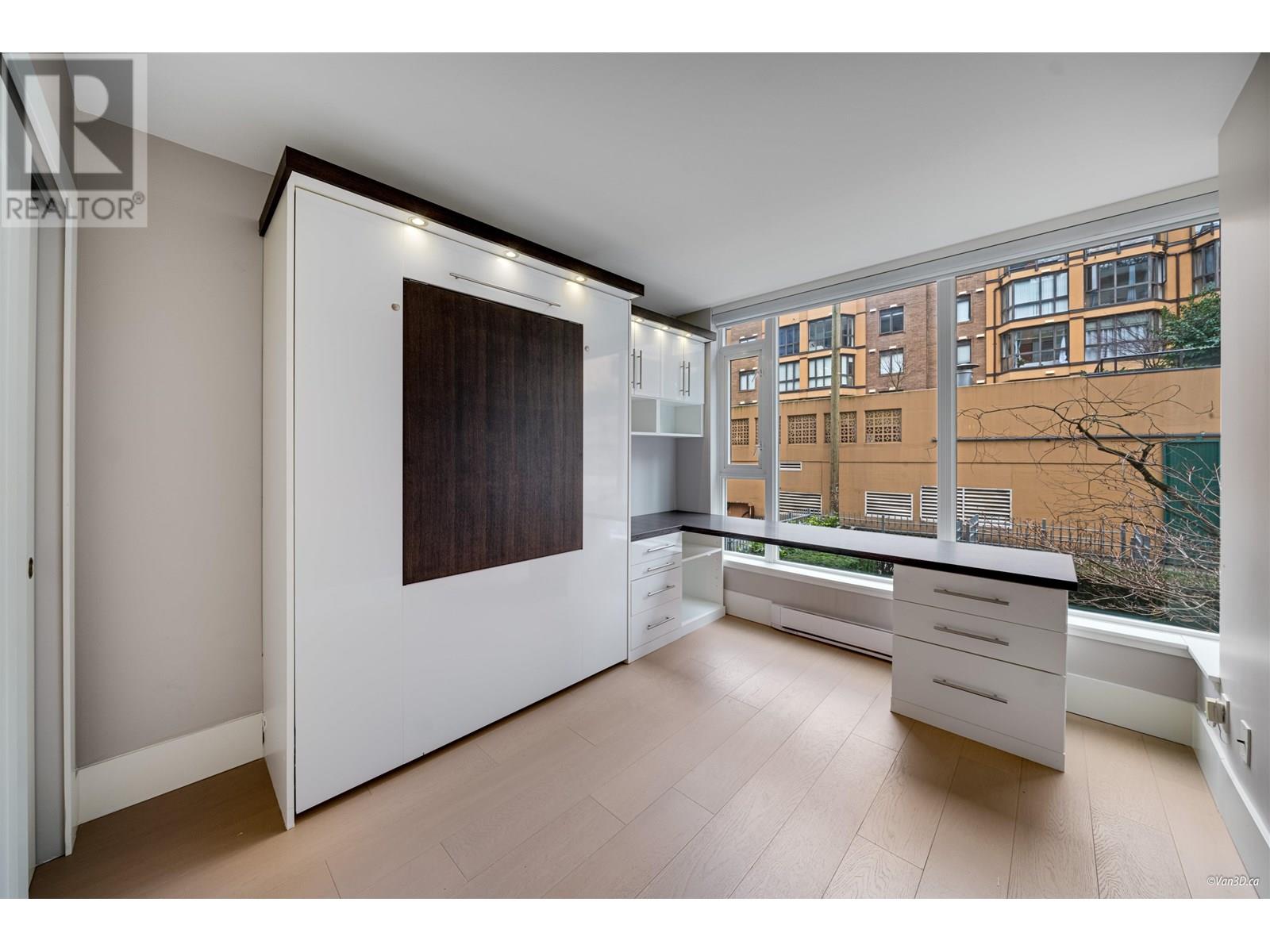 Listing Picture 14 of 27 : 101 1133 HOMER STREET, Vancouver / 溫哥華 - 魯藝地產 Yvonne Lu Group - MLS Medallion Club Member