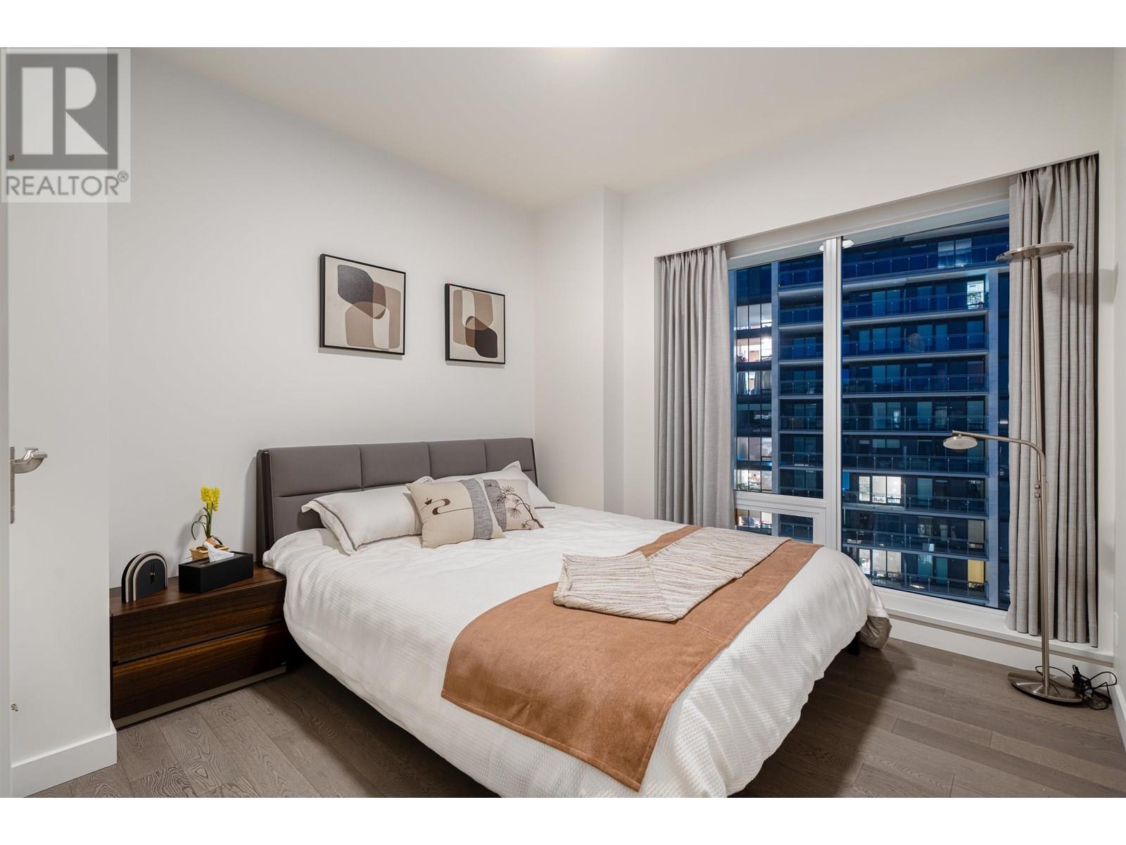 Listing Picture 17 of 34 : 801 6833 PEARSON WAY, Richmond / 烈治文 - 魯藝地產 Yvonne Lu Group - MLS Medallion Club Member