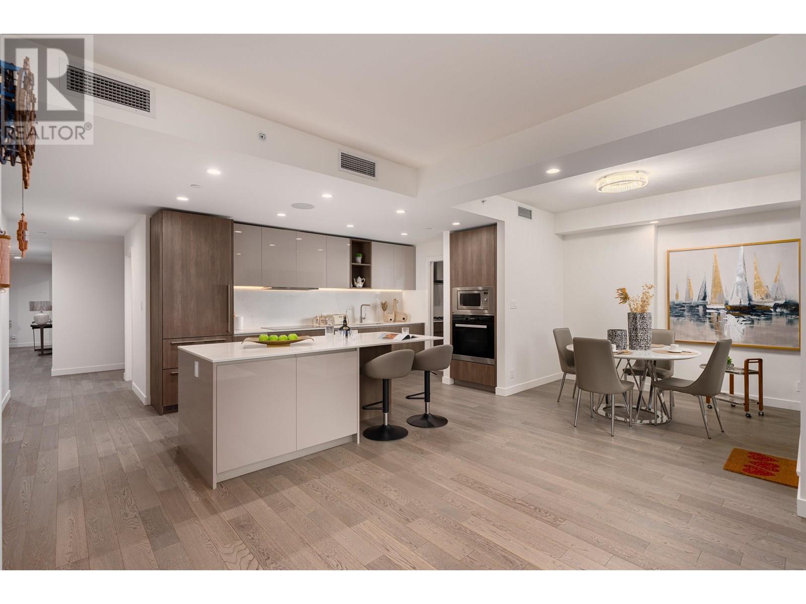 Listing Picture 7 of 34 : 801 6833 PEARSON WAY, Richmond / 烈治文 - 魯藝地產 Yvonne Lu Group - MLS Medallion Club Member
