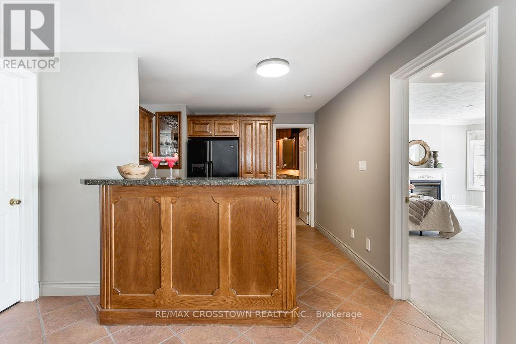 3 Stanley Avenue, Oro-Medonte (Hawkestone), Ontario  L0L 1T0 - Photo 34 - S12302775