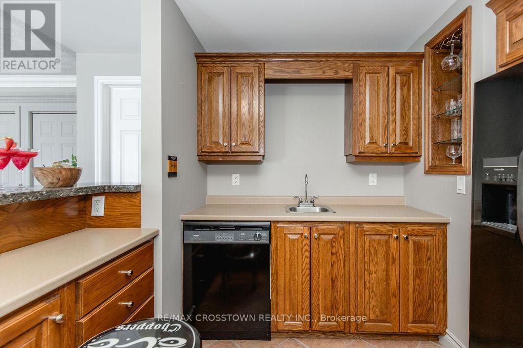 3 Stanley Avenue, Oro-Medonte (Hawkestone), Ontario  L0L 1T0 - Photo 35 - S12302775
