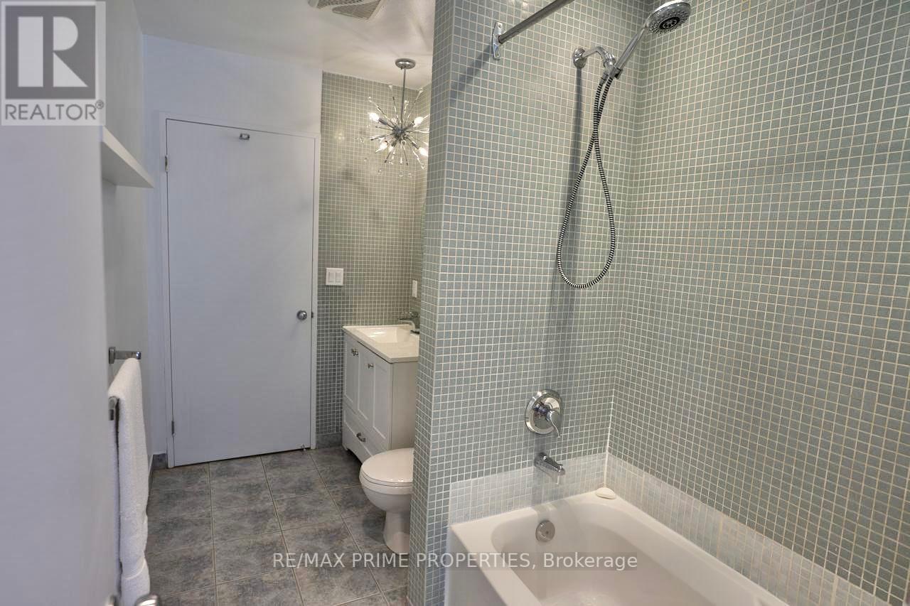 311 - 383 Cumberland Street, Ottawa, Ontario  K1N 1J7 - Photo 4 - X12299806