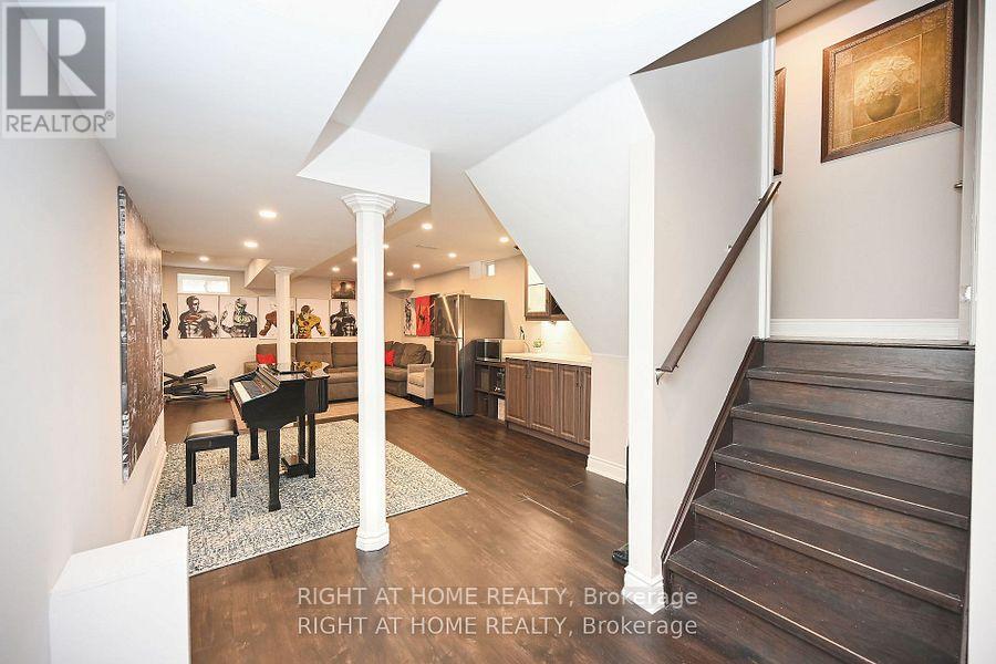 371 Hincks Drive, Milton, Ontario  L9T 8T9 - Photo 18 - W12302803