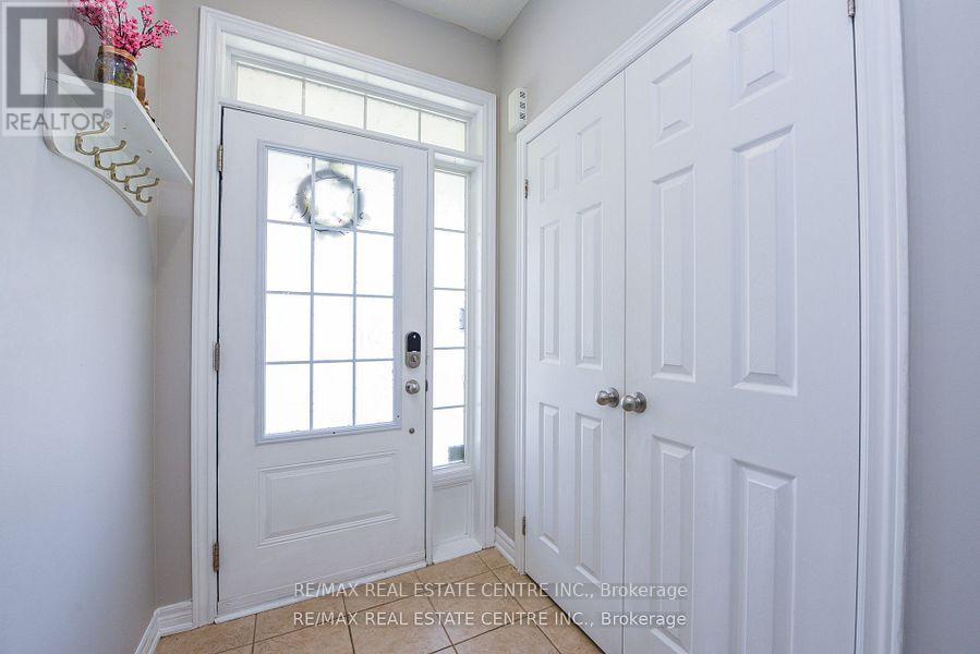 Property at 682 MEGSON TERRACE image 4