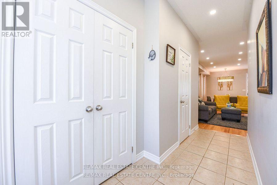 Property at 682 MEGSON TERRACE image 5