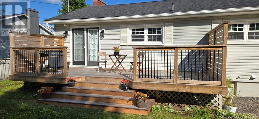 Property at 127 Greendale Crescent image 3