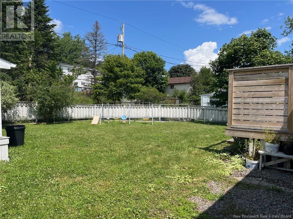 Property at 127 Greendale Crescent image 5