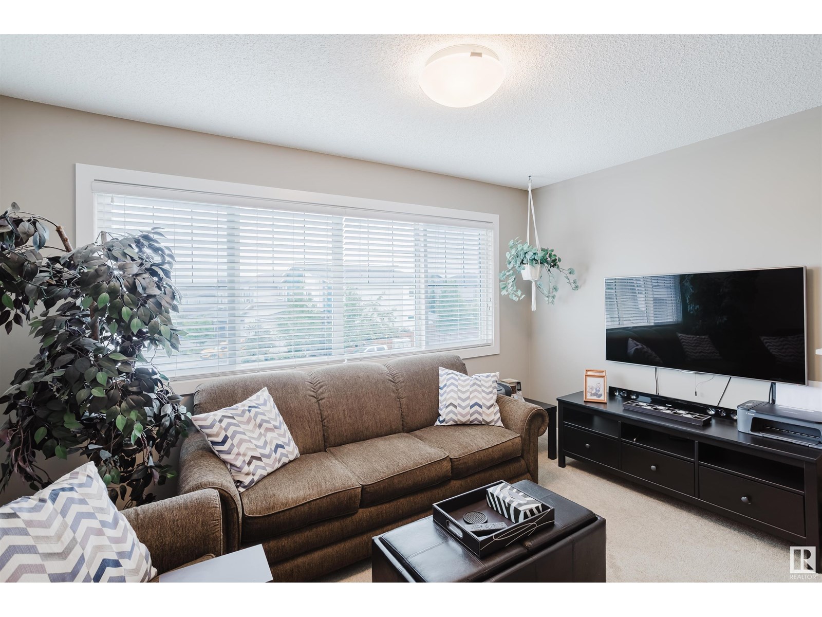 Property at 4724 67 ST image 1