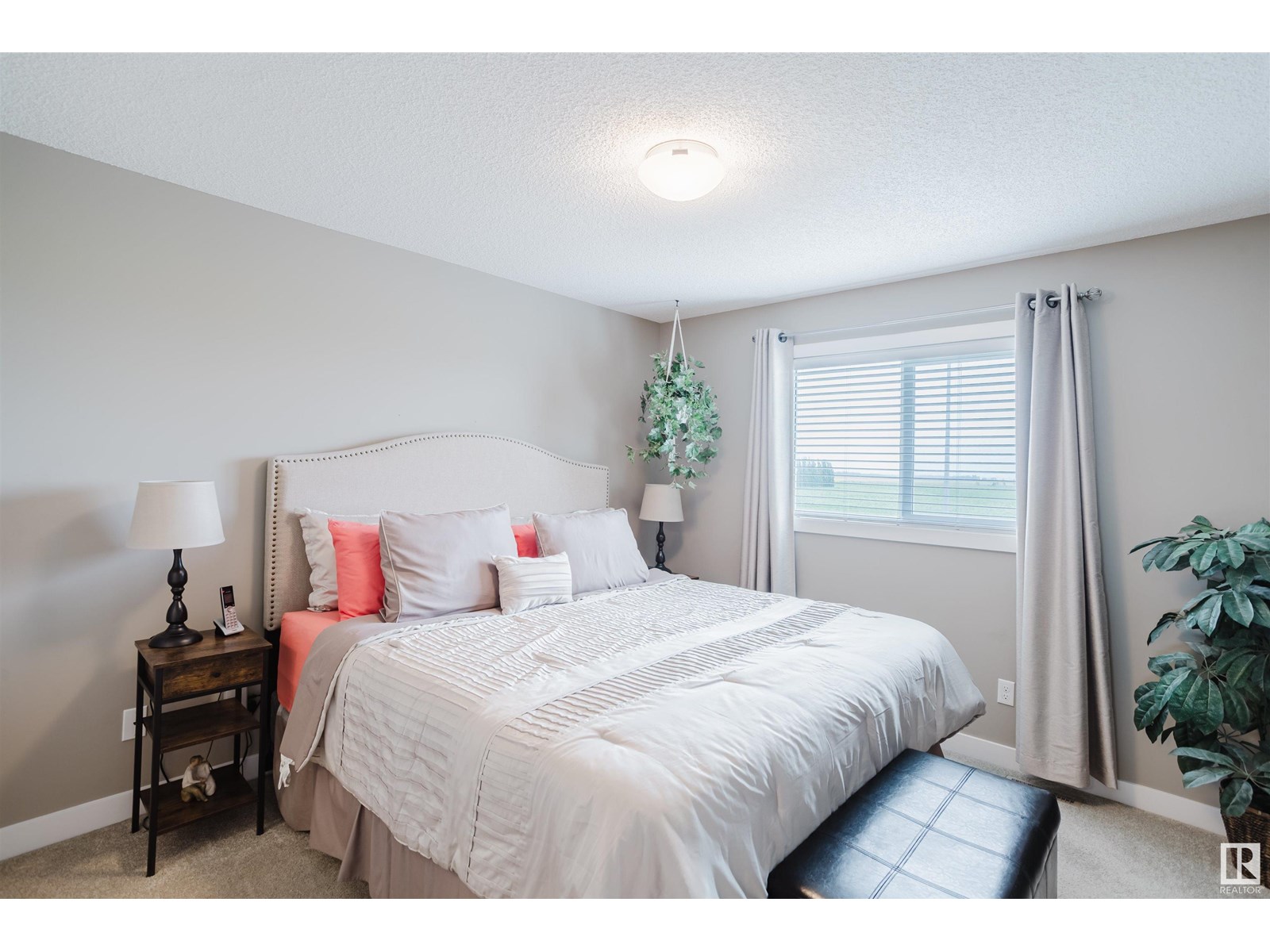 Property at 4724 67 ST image 5