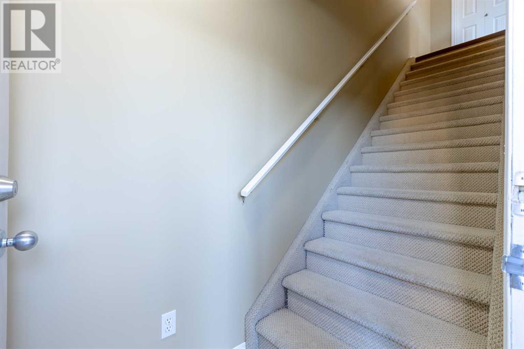 Property at 201, 7 Everridge Square SW image 5