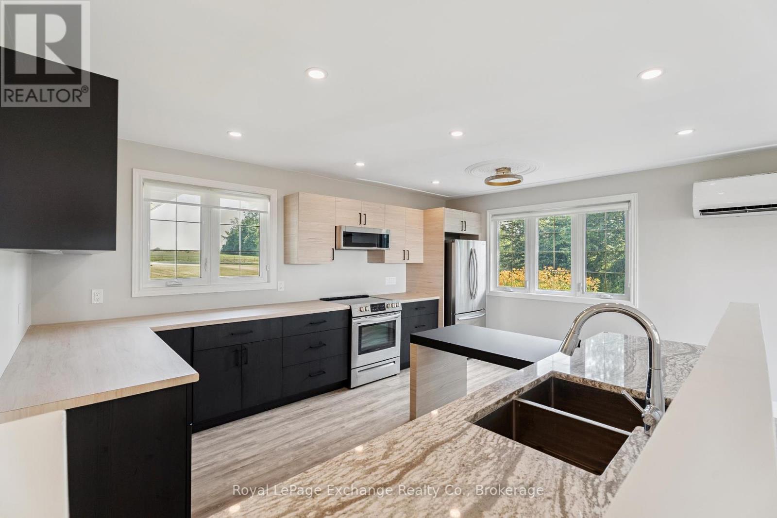 248/250 Bruce Road 23 Road, Kincardine, Ontario  N2Z 2X6 - Photo 42 - X12295010