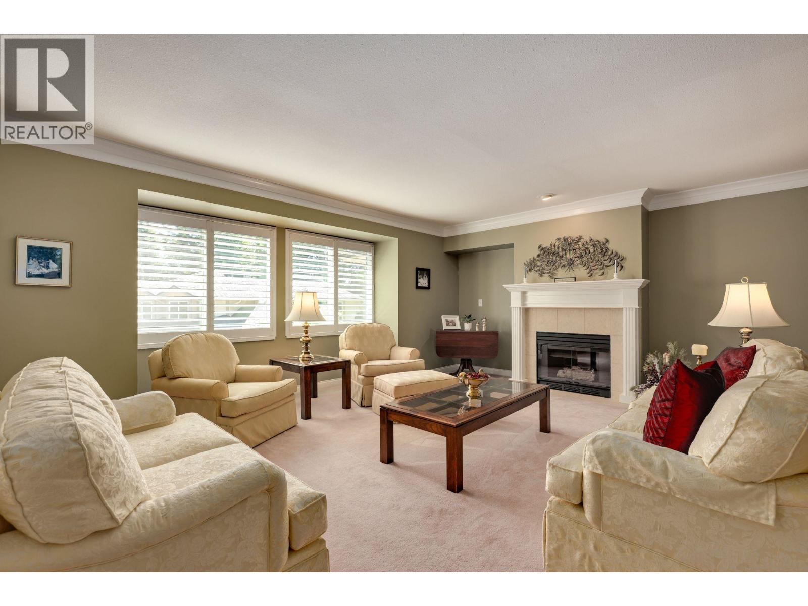 Property at 16 101 PARKSIDE DRIVE image 3