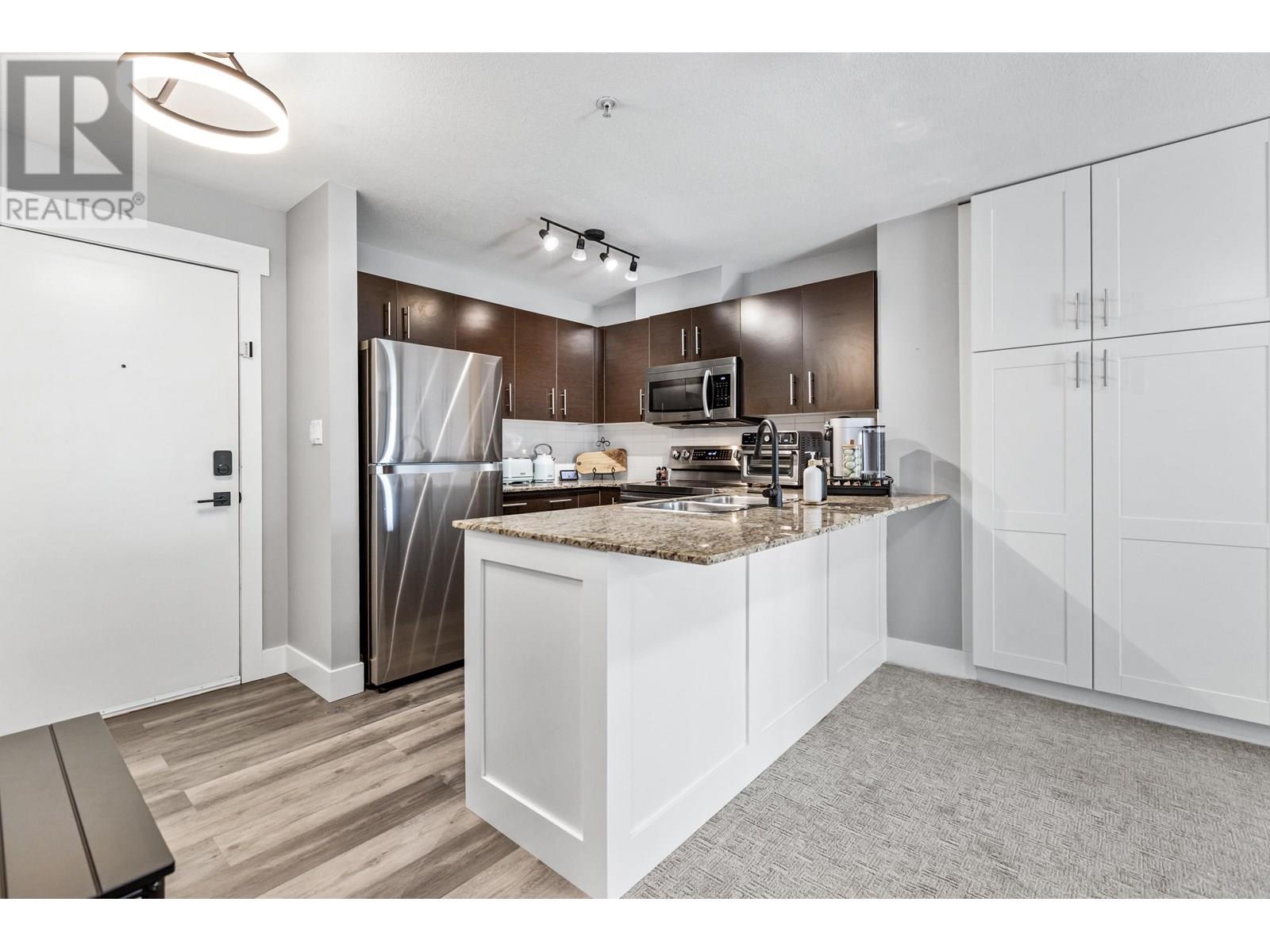 313 11665 Haney Bypass, Maple Ridge, British Columbia  V2X 8W9 - Photo 3 - R3029958