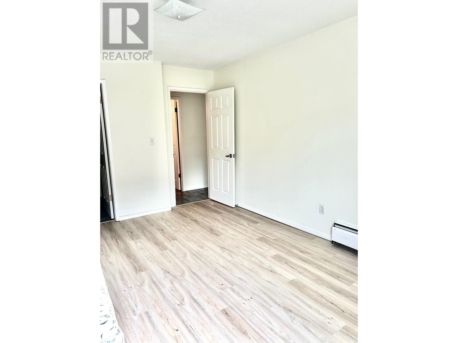 110 6420 Buswell Street, Richmond, British Columbia  V6Y 2E9 - Photo 12 - R3008553