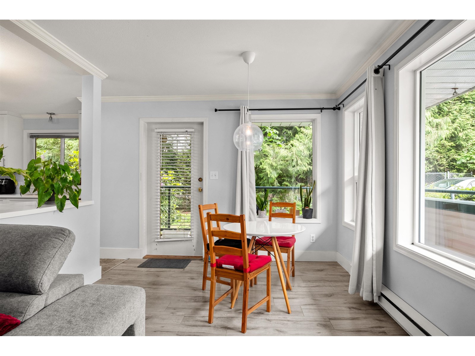 111 33708 King Road, Abbotsford, British Columbia  V2S 8C6 - Photo 3 - R3010475