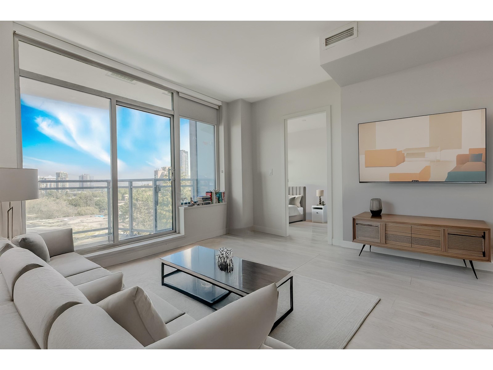 802 13318 104 AVENUE, Surrey, British Columbia